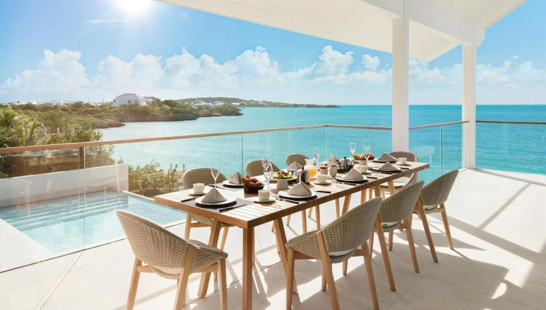 Villa La Mer South, Luxury Oceanfront On Sapodilla Bay Taylor Bay Beach Turks And Caicos Islands