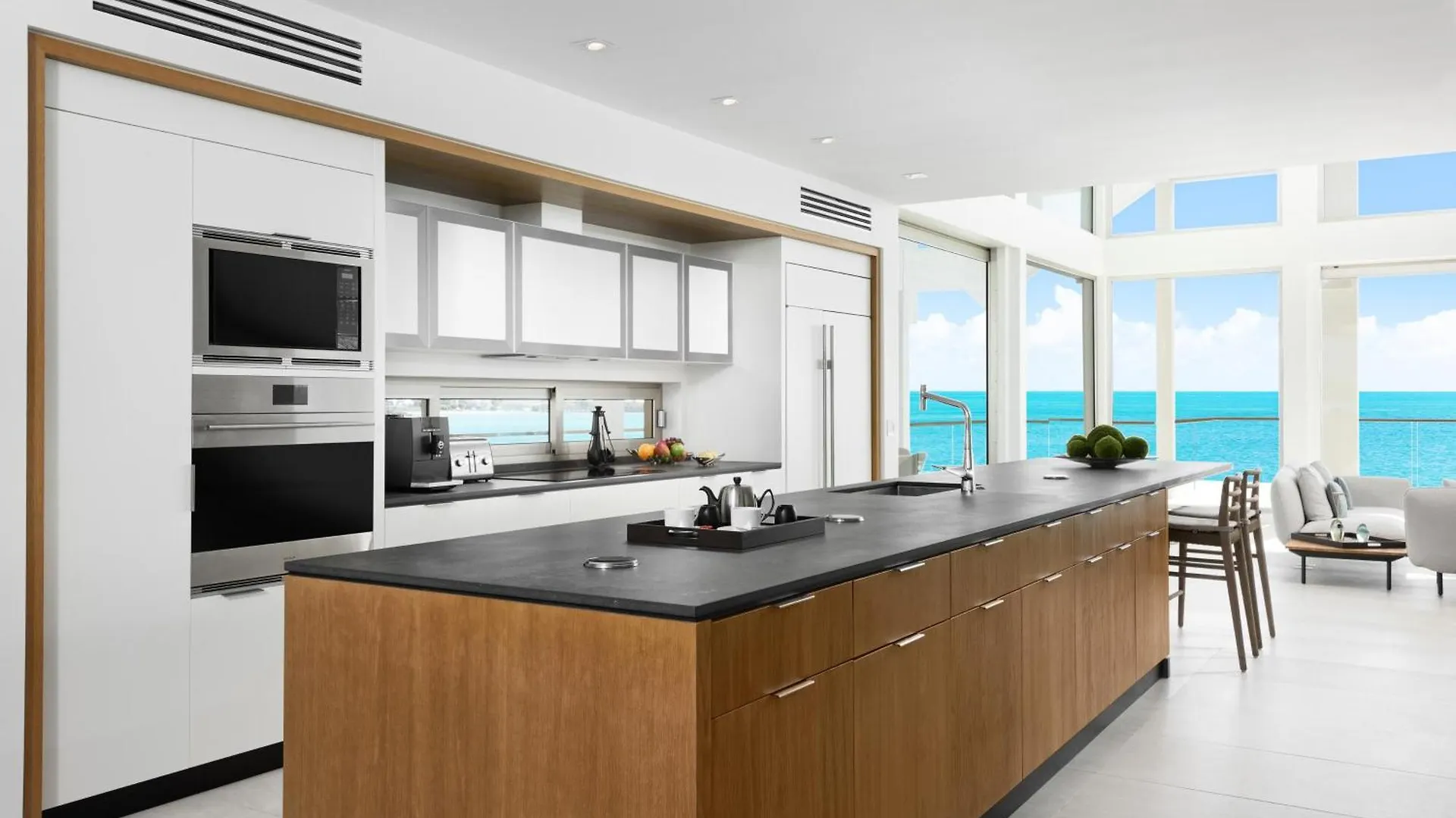Villa La Mer South, Luxury Oceanfront On Sapodilla Bay Taylor Bay Beach