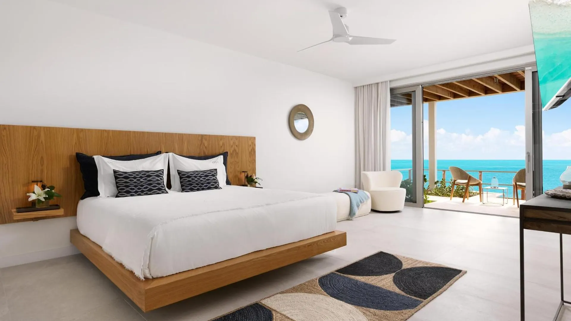 Villa La Mer South, Luxury Oceanfront On Sapodilla Bay Taylor Bay Beach